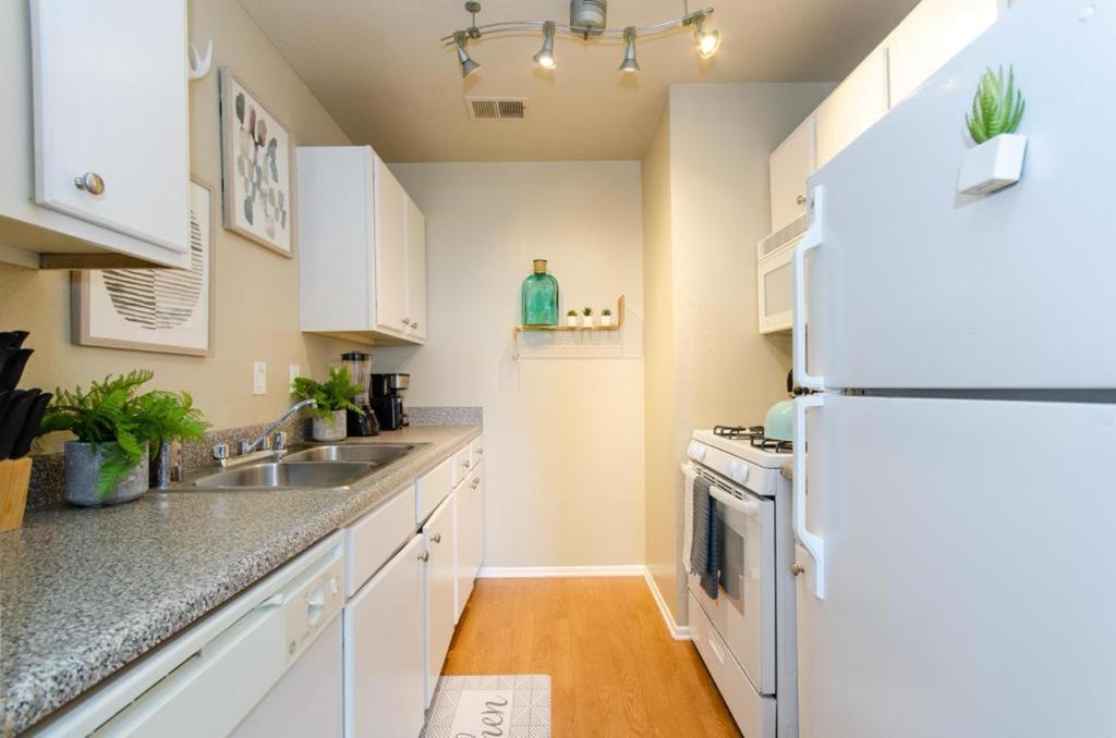 Gucci Mickey And Maxico Lofts Free Parking And Wifi Apartamento Los Ángeles Exterior foto