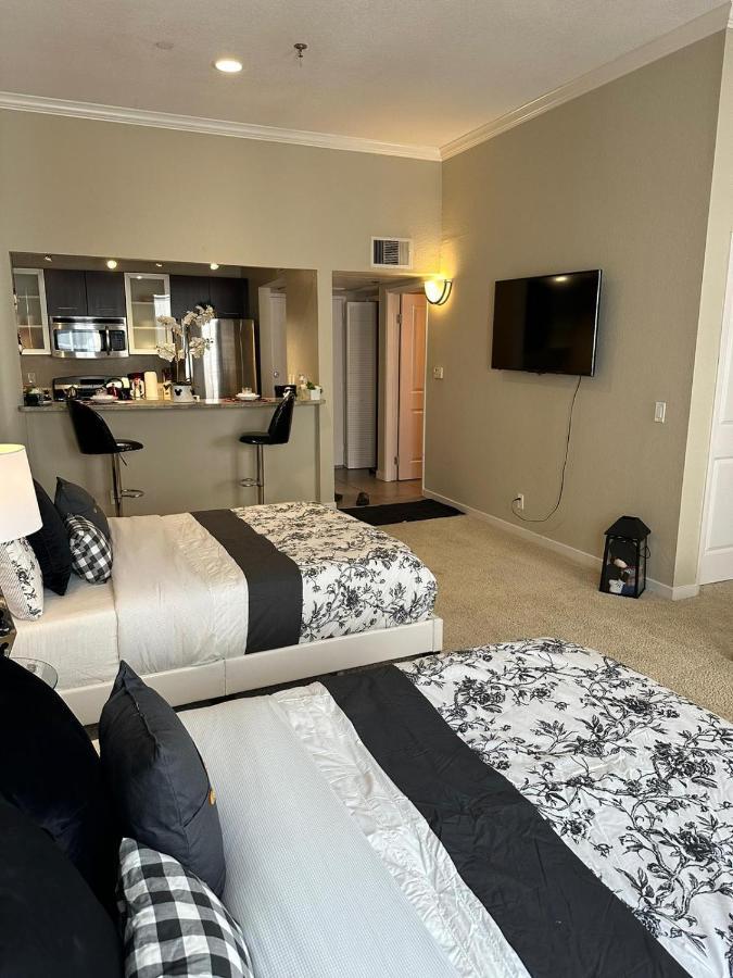 Gucci Mickey And Maxico Lofts Free Parking And Wifi Apartamento Los Ángeles Exterior foto